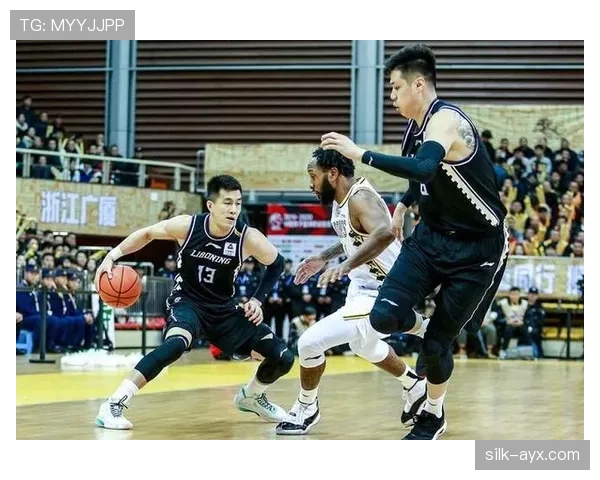 篮球球权交替规则详解：何时失去球权该如何判罚
